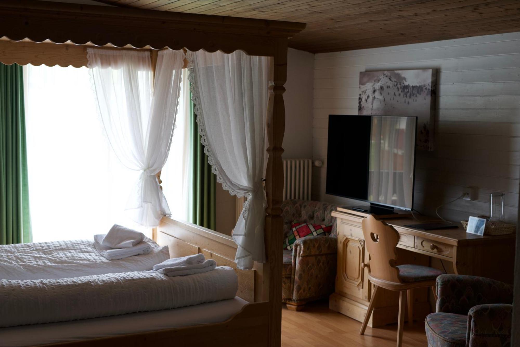 Voegeli Alpenhotel Малбун Екстериор снимка